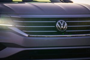 2020-VW-Passat-US-spec-30