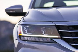 2020-VW-Passat-US-spec-33