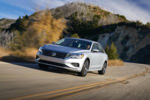 2020-VW-Passat-US-spec-44