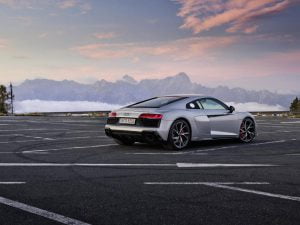 2020-audi-r8-v10-rwd-14