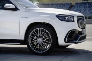 2020-mercedes-amg-gls-63-la-show-19