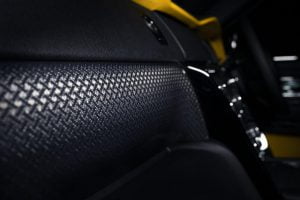 2020-rolls-royce-cullinan-black-badge-19