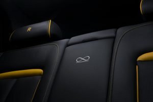 2020-rolls-royce-cullinan-black-badge-21