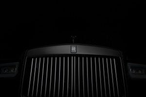 2020-rolls-royce-cullinan-black-badge-6