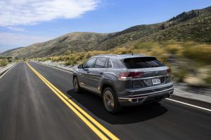 99f39c66-2020-vw-atlas-cross-sport-unveiled-4