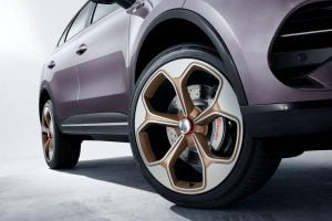 9e7f69e6-2020-denza-x-phev-china-spec-1