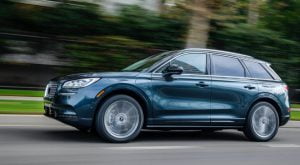 All-new-Lincoln-Corsair-Grand-Touring-PHEV-in-Flight-Blue-29