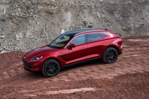 Aston-Martin-DBX_17