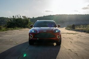 Aston-Martin-DBX_28