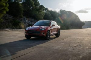 Aston-Martin-DBX_29