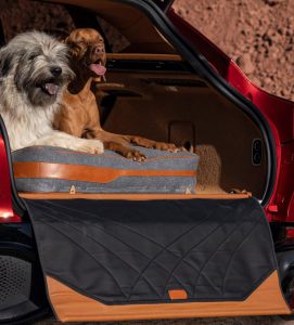 Aston-Martin-DBX_34_Pet-Pack_01