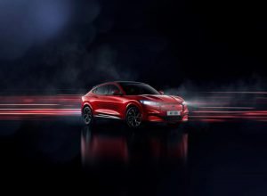 FORD_MUSTANG_MACH-E_01-LOW