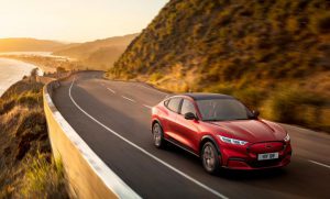 FORD_MUSTANG_MACH-E_03-LOW