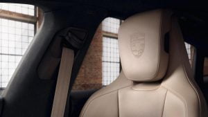 Porsche-Exclusive-Taycan-Turbo-4