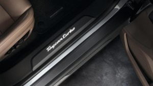 Porsche-Exclusive-Taycan-Turbo-5