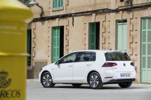VW-E-Golf-08