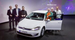VW-e-Golf-100000