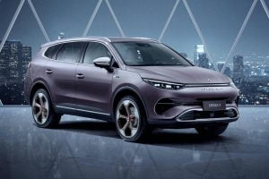 a75557fa-2020-denza-x-phev-china-spec-2