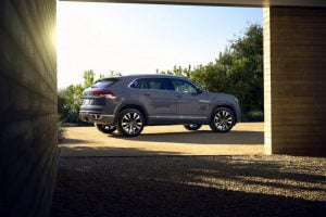 c1027347-2020-vw-atlas-cross-sport-unveiled-7
