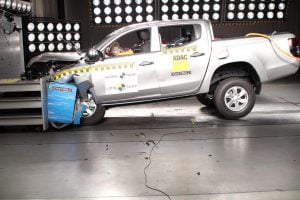 2019-mitsubishi-l200-latin-ncap-5