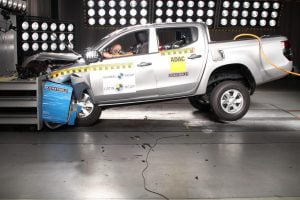 2019-mitsubishi-l200-latin-ncap-6
