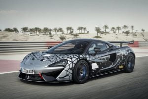 2020-McLaren-620R-2