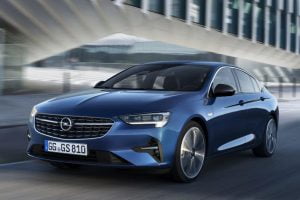 2020-Opel-Insignia-4