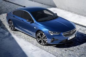 2020-Opel-Insignia-6