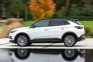 Opel-Grandland-X-PHEV-front-wheel-drive-4