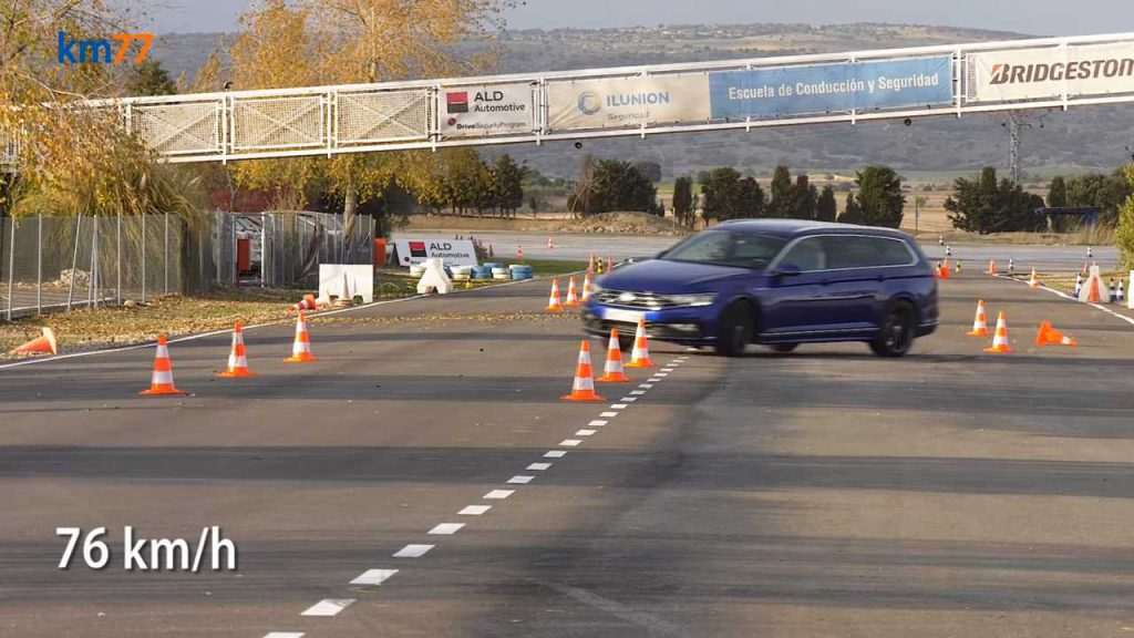 vw-passat-moose-test