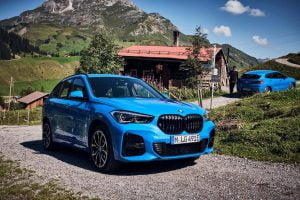 2020-BMW-X1-xDrive25e-1