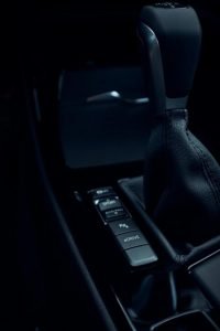 2020-BMW-X1-xDrive25e-11