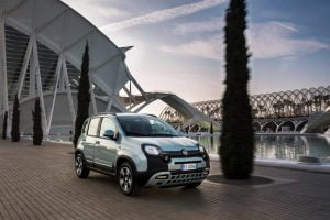 2020-Fiat-500-Panda-Hybrid-39