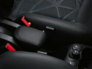 2020-Fiat-500-Panda-Hybrid-45