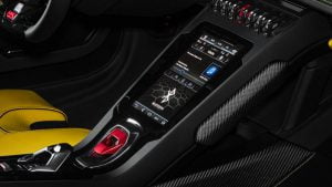 2020-Lamborghini-Huracan-EVO-RWD-11-CarScoops