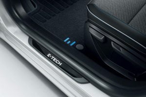 2020-Renault-Clio-E-Tech-hybrid-5