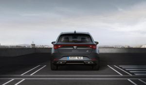 2020-Seat-Leon-Hatch-FR-Sport-Tourer-32