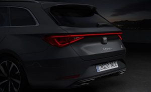 2020-Seat-Leon-Hatch-FR-Sport-Tourer-37