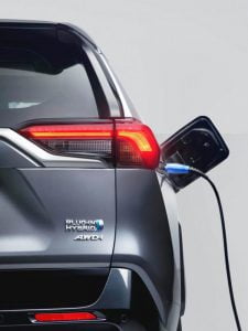2020-Toyota-RAV4-Plug-In-Hybrid-Euro-spec-9