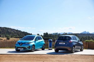 21231644_2019_-_New_Renault_ZOE_tests_drive_in_Sardinia