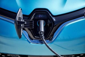 21231679_2019_-_New_Renault_ZOE_tests_drive_in_Sardinia