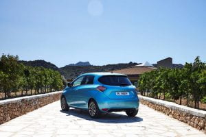 21231689_2019_-_New_Renault_ZOE_tests_drive_in_Sardinia
