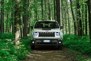 Jeep-Renegade-Compass-4XE-First-Edition-02