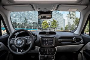Jeep-Renegade-Compass-4XE-First-Edition-03
