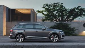 b28a01fe-2020-audi-sq7-tdi-10