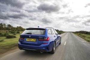 2019-bmw-3-series-touring-2