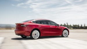 2019-tesla-model-3-2