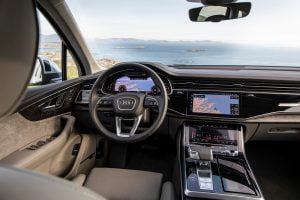 2020-Audi-Q7-1