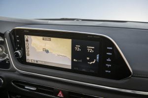 2020-Hyundai-Sonata-Hybrid-15