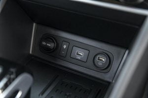 2020-Hyundai-Sonata-Hybrid-17